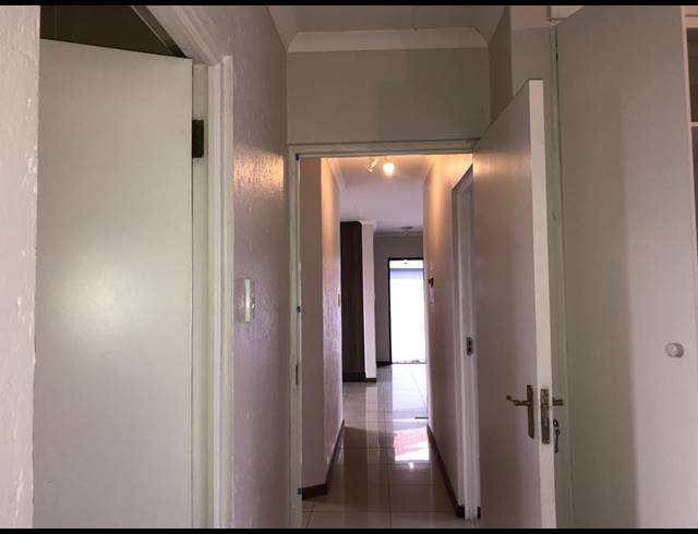 3 BEDROOM APARTMENT FOR SALE IN HELDERWYK